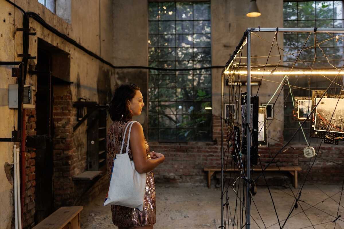 Wirescapes: Connected With the Urban Fabric (Reprise) exhibition view 7